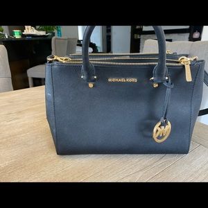Micheal Kors Satchel